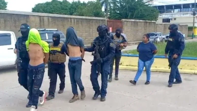 Capturan mujer adolescentes narcomenudeo