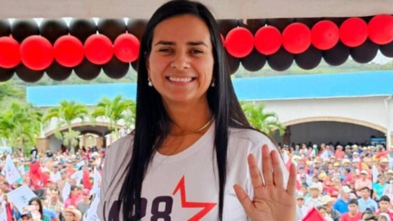 Isis Cuellar Isis Cuellar suspendida