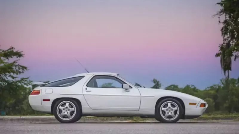 Nuevo motor Porsche 928 GTS Nuevo motor Porsche 928 GTS