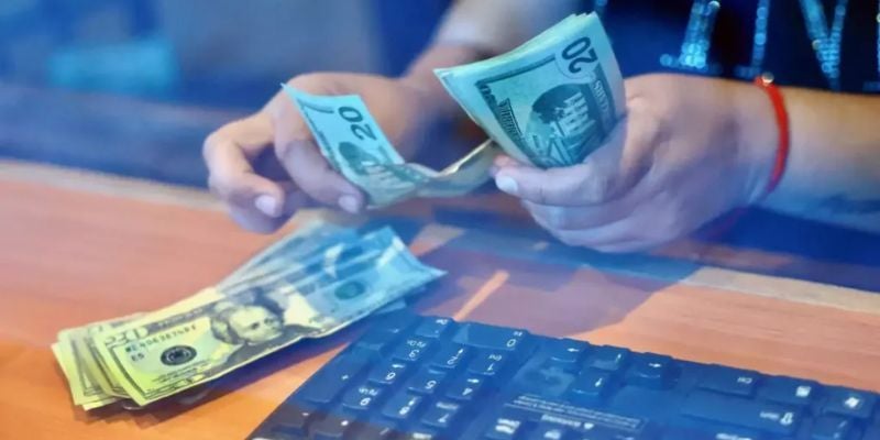 Senado de EE.UU. reduce impuesto a remesas al 1% en megaproyecto de presupuestos