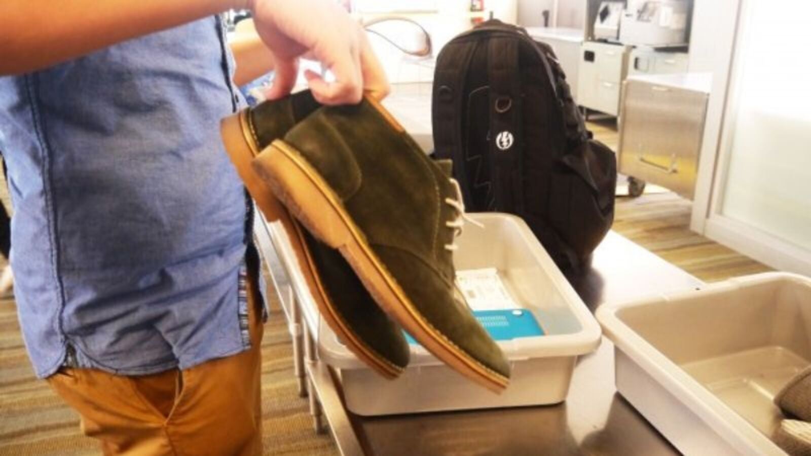 regla zapatos aeropuertos