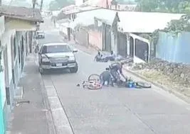 Choluteca: Policías en motocicleta colisionan con otros dos conductores