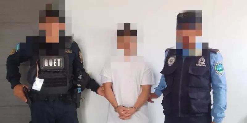 En aeropuerto de La Lima capturan a hombre acusado por el delito de violación especial