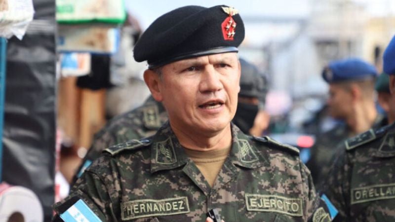 Roosevelt Hernández amenaza a exgenerales