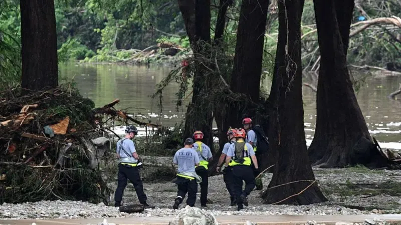 muertos inundaciones en Texas Al menos 67 personas han muerto en las inundaciones de Texas
