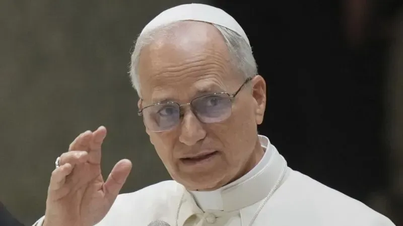 El papa León XIV: Debemos dejar las armas, el mundo no lo soporta más