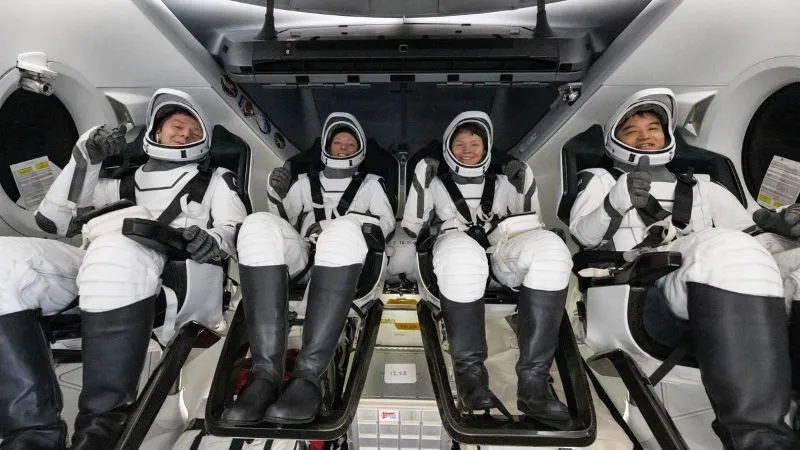 Astronautas regresan tierra cinco meses espacio