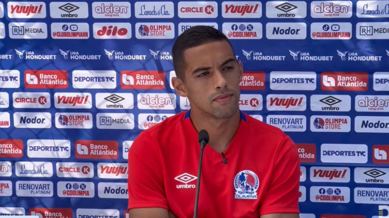El defensa uruguayo, Emanuel Hernández, considera que Olimpia no se ha debilitado por la salida de Julián Martínez, Alberth Elis y Carlos Pineda.