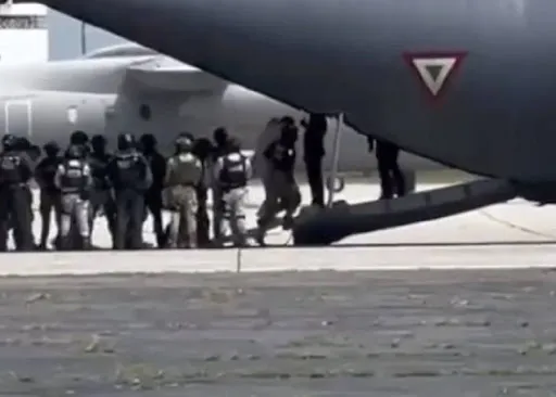 México entrega EE.UU. 26 narcotraficantes México entrega EE.UU. 26 narcotraficantes