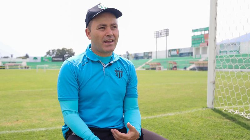 El español, Javier López, ya está en Honduras y el martes asume las riendas de Motagua.