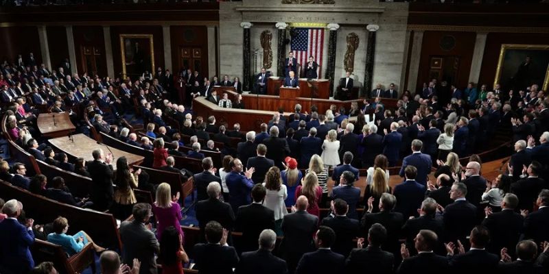 Amenaza de bomba obliga a evacuar hotel de legisladores texanos en Chicago