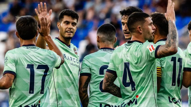 Hasta el momento, el Levante solo tiene inscrito a seis jugadores para la temporada que comenzará el fin de semana.