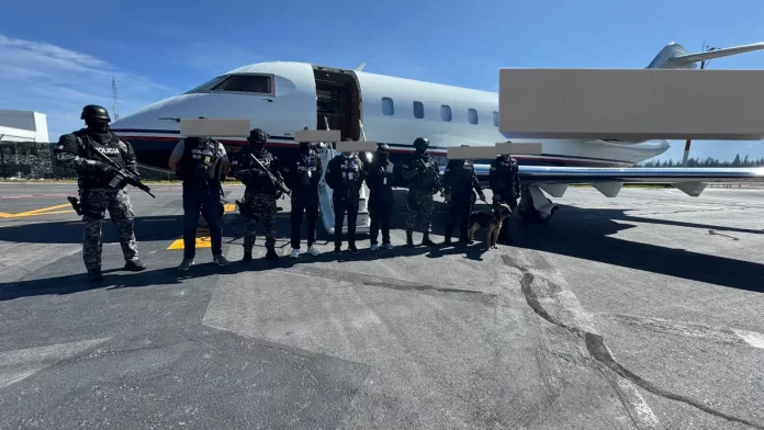 Quito extradita dos narcos EE.UU. Quito extradita dos narcos EE.UU.