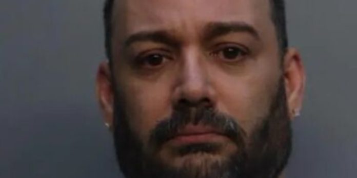 Empleado de hospital en Miami arrestado por robar Rolex a paciente anciana