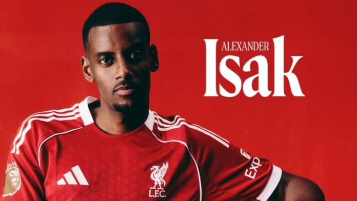 El Liverpool presentó de manera oficial al delantero sueco, Alexander Isak, procedente del Newcastle.