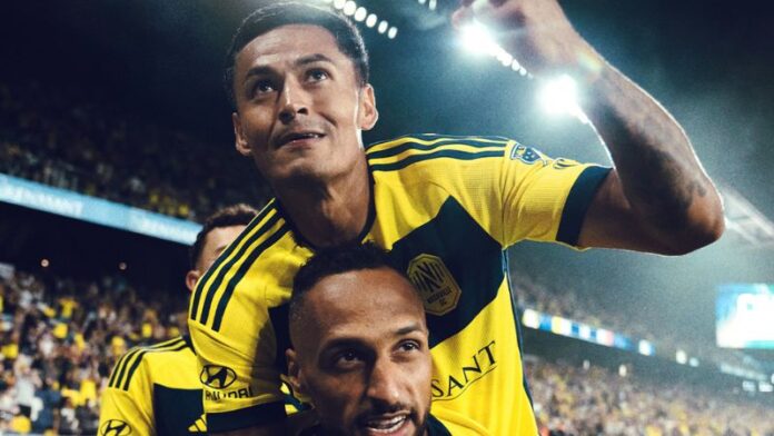 El defensa hondureño, Andy Najar, anotó el fin de semana con el Naschville SC de la MLS.