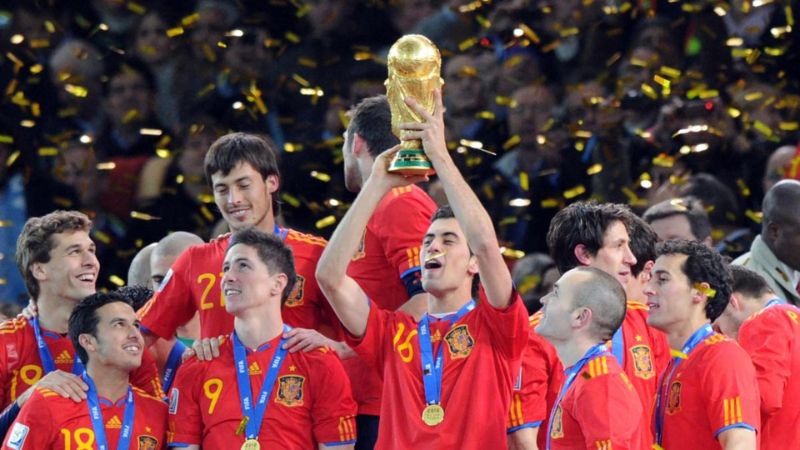 El volante español se coronó campeón del mundo en la edición de Sudáfrica 2010.