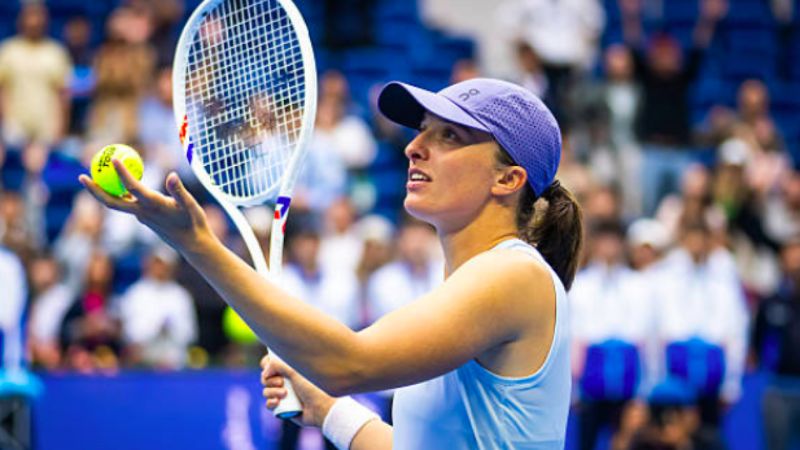 Tras los abandonos del lunes, la tenista polaca, Iga Swiatek, criticó fuertemente el calendario de las competiciones.