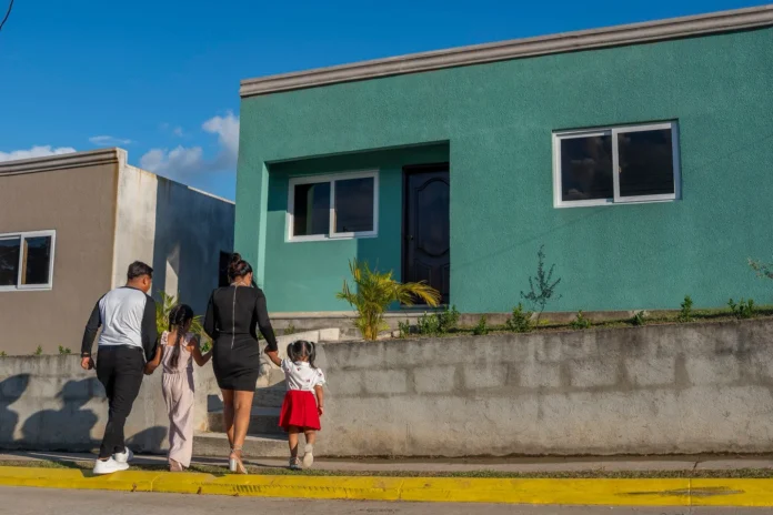 Casa pareja perdió ahorros Korium