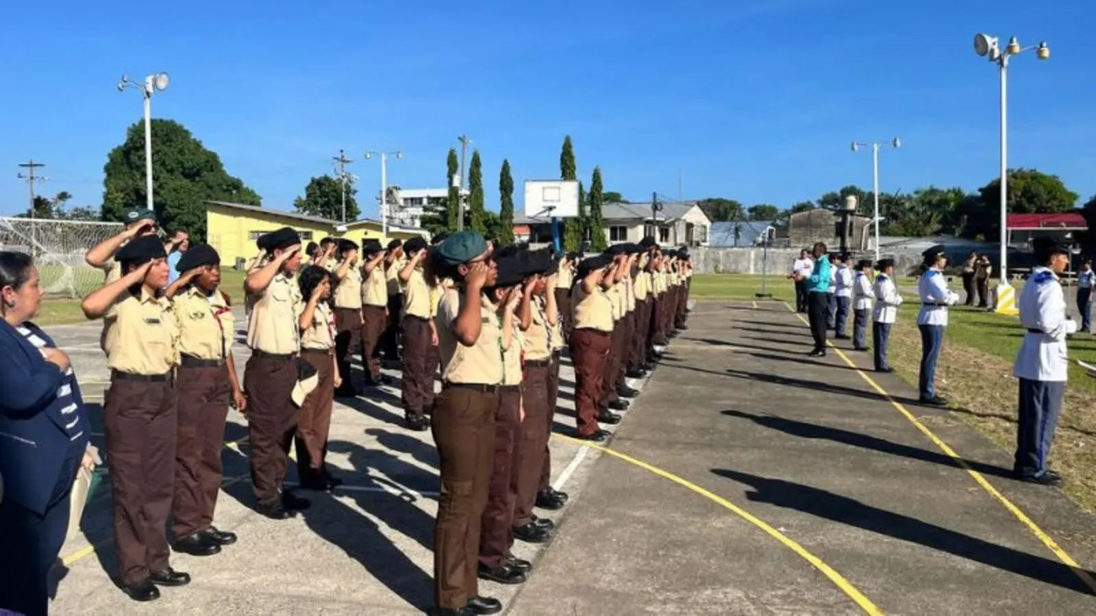 La UTH abre el mes patrio