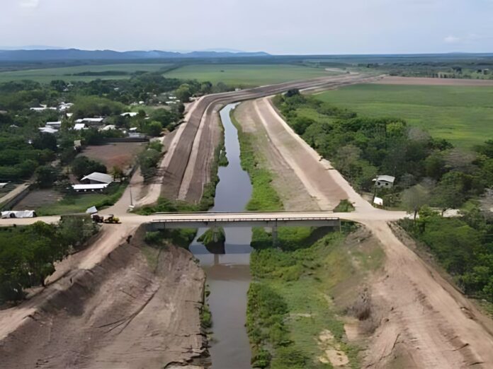 ¡Al borde del desastre! 300 mil personas en peligro por bordos sin reparar en la zona nortes