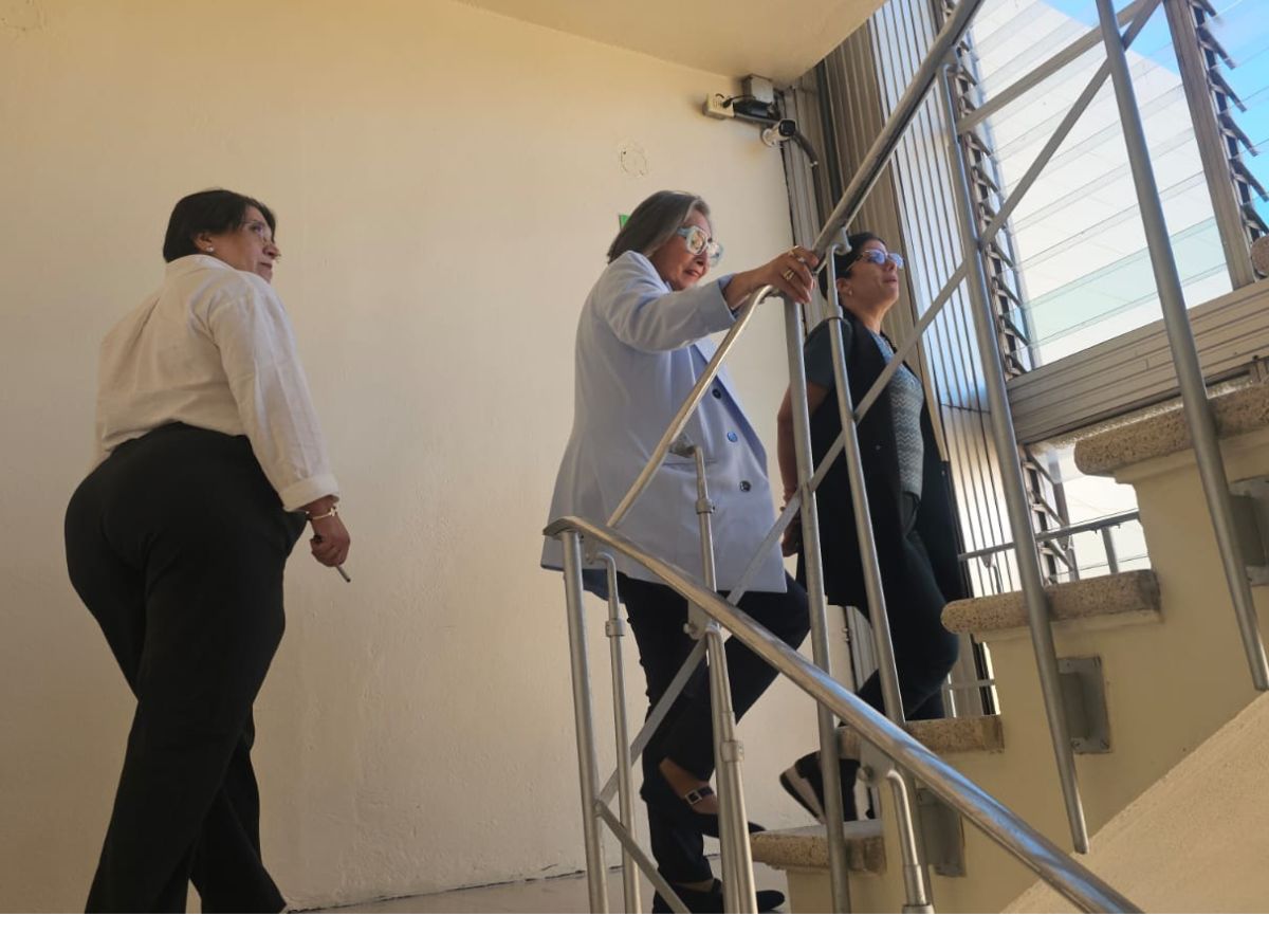 Impiden ingreso a diputadas opositoras al CN: buscaban maneras para reanudar sesiones