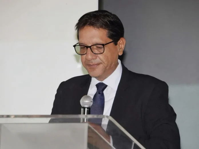 Mario Flores Urrutia
