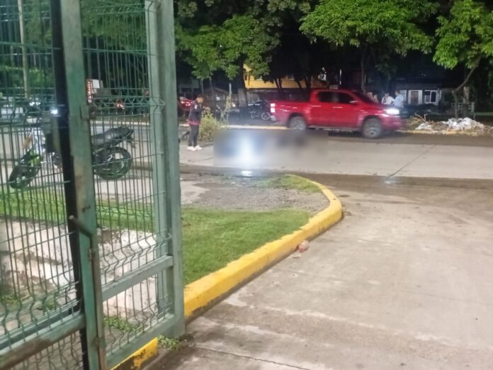 Rastra arrolla y mata hijo de pastor en San Pedro Sula