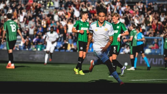 Con un gol del argentino Paulo Dybala, la Roma se impuso en Sassuolo y cerrará la octava jornada de la Serie A como colíder del campeonato.