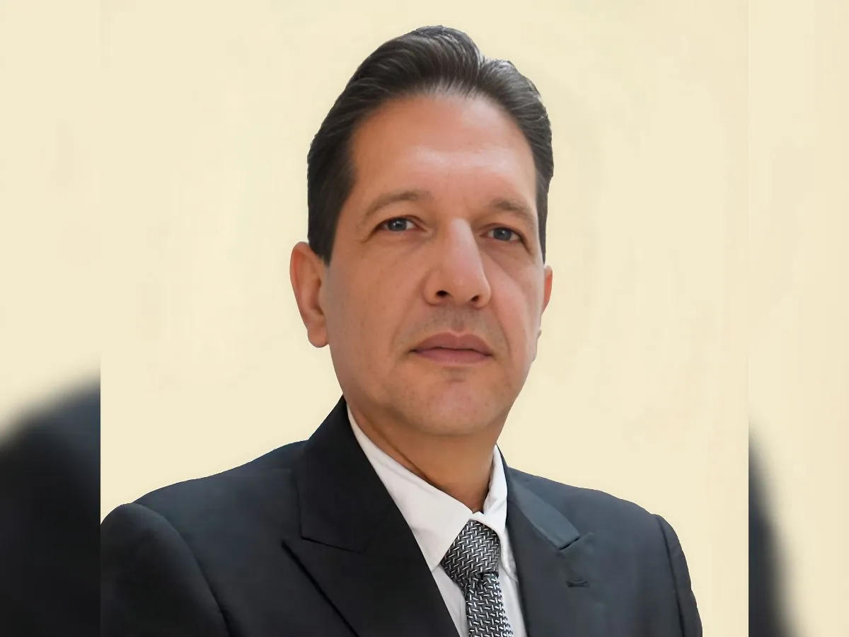 Magistrado Urrutia denuncia persecución