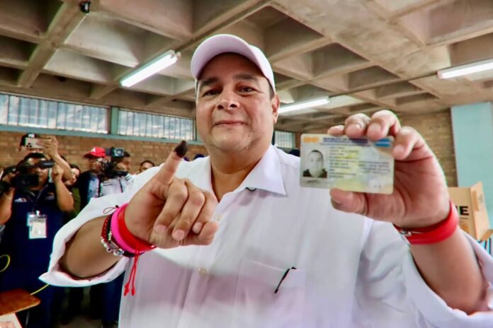 Jorge Aldana delantera alcaldía DC