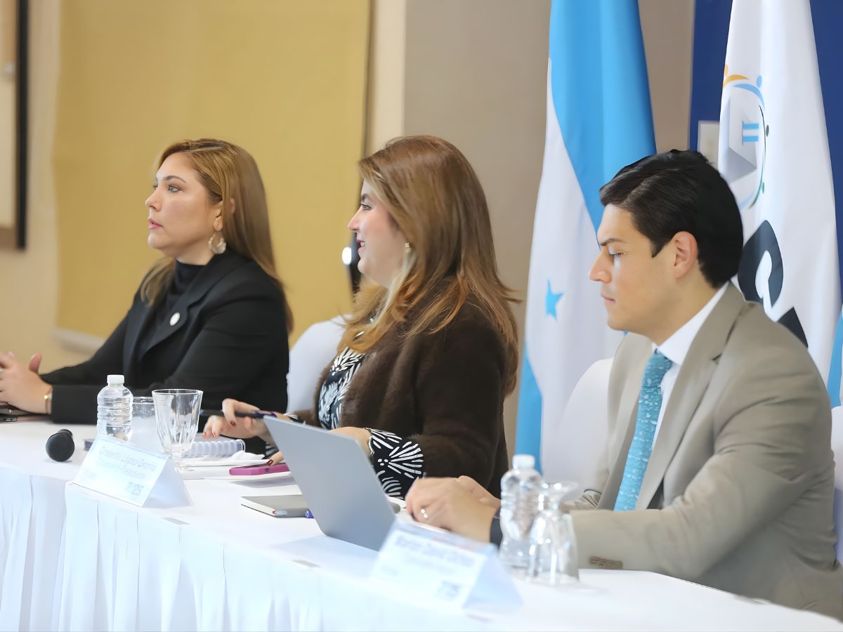 Por fallas en primarias, CNE plantea bloqueo de 6,000 dispositivos biométricos