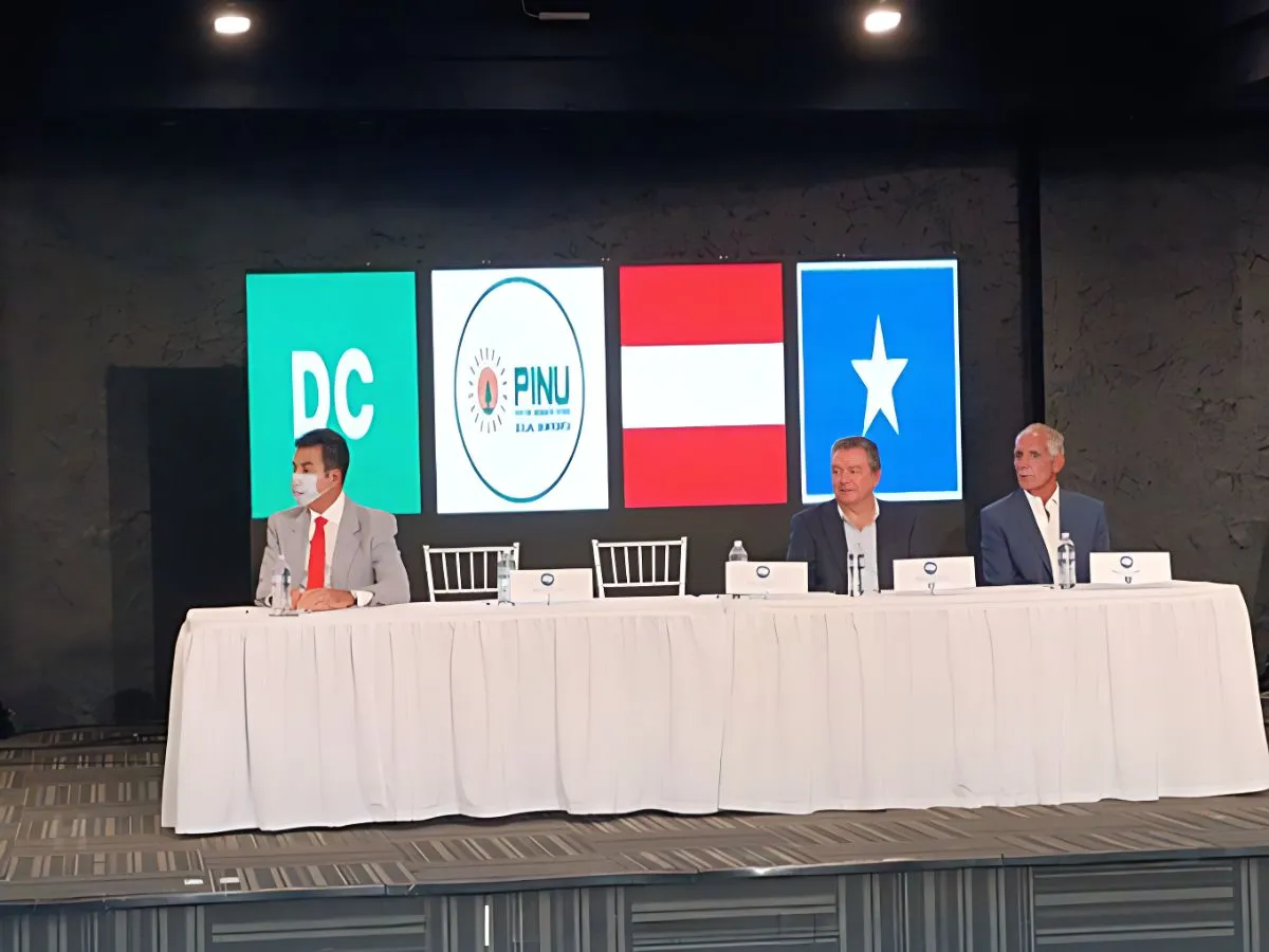 Candidatos opositores firman acuerdo