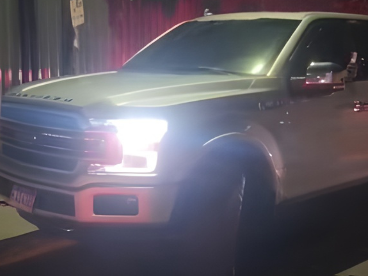 Conductor provoca a guardia Satélite