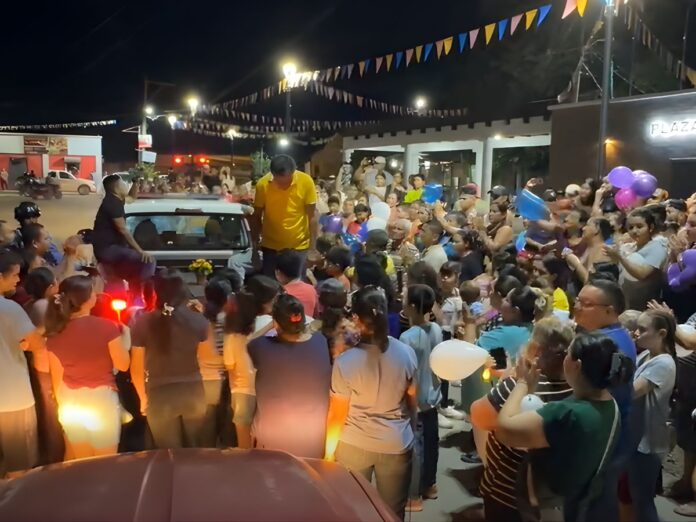 Globos reciben Kimberly Santa Bárbara