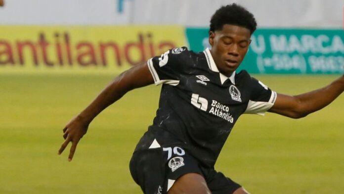 El joven delantero de Olimpia, Dereck Moncada, viajaría en enero a la MLS de los Estados Unidos.