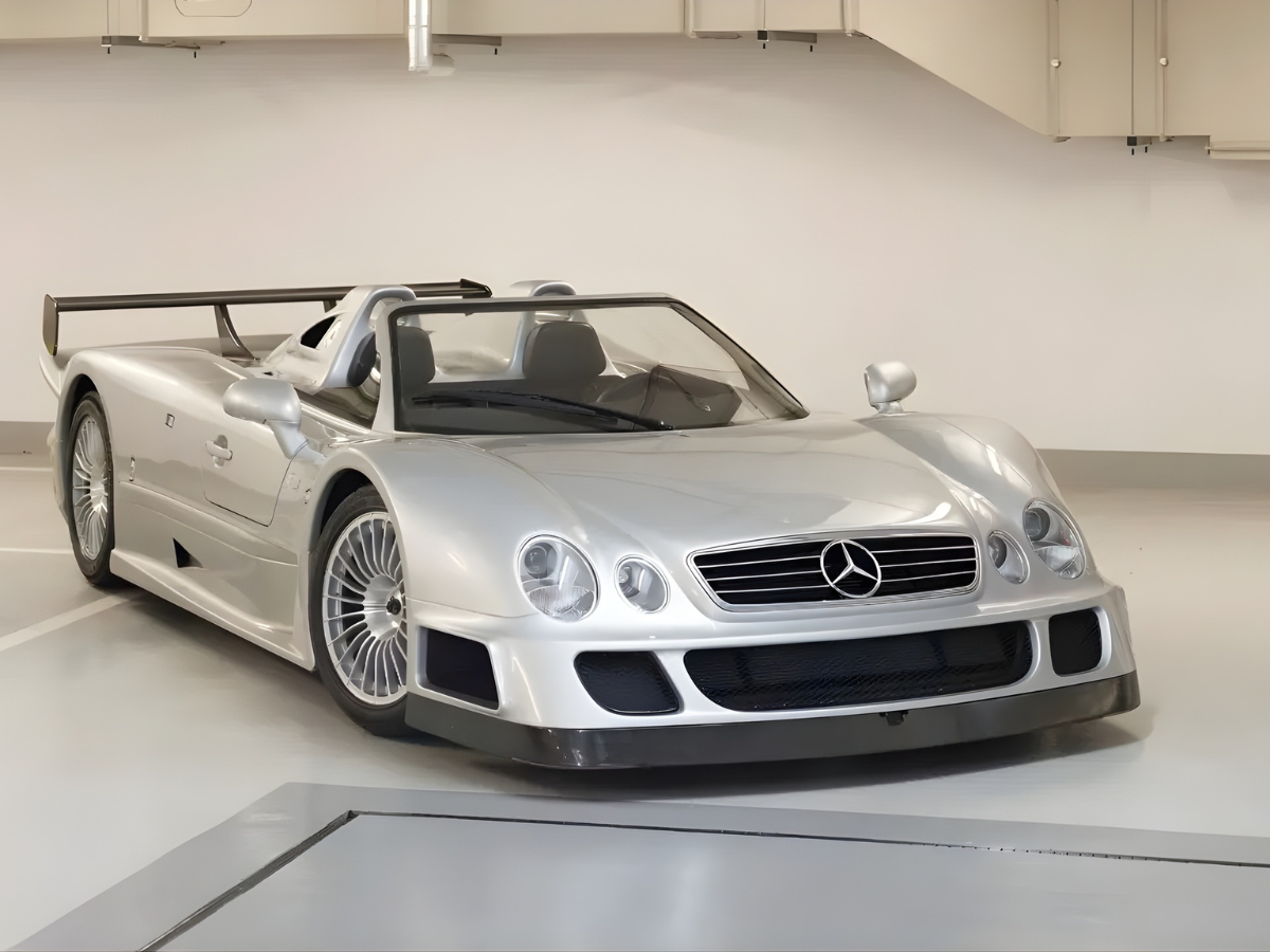 Vehículo de lujo de Ryan Wedding