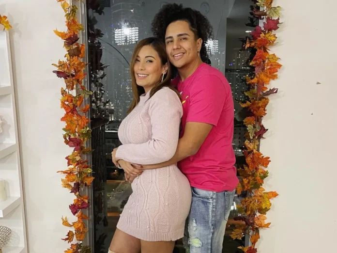 Davis Flow firmó documento Elsa