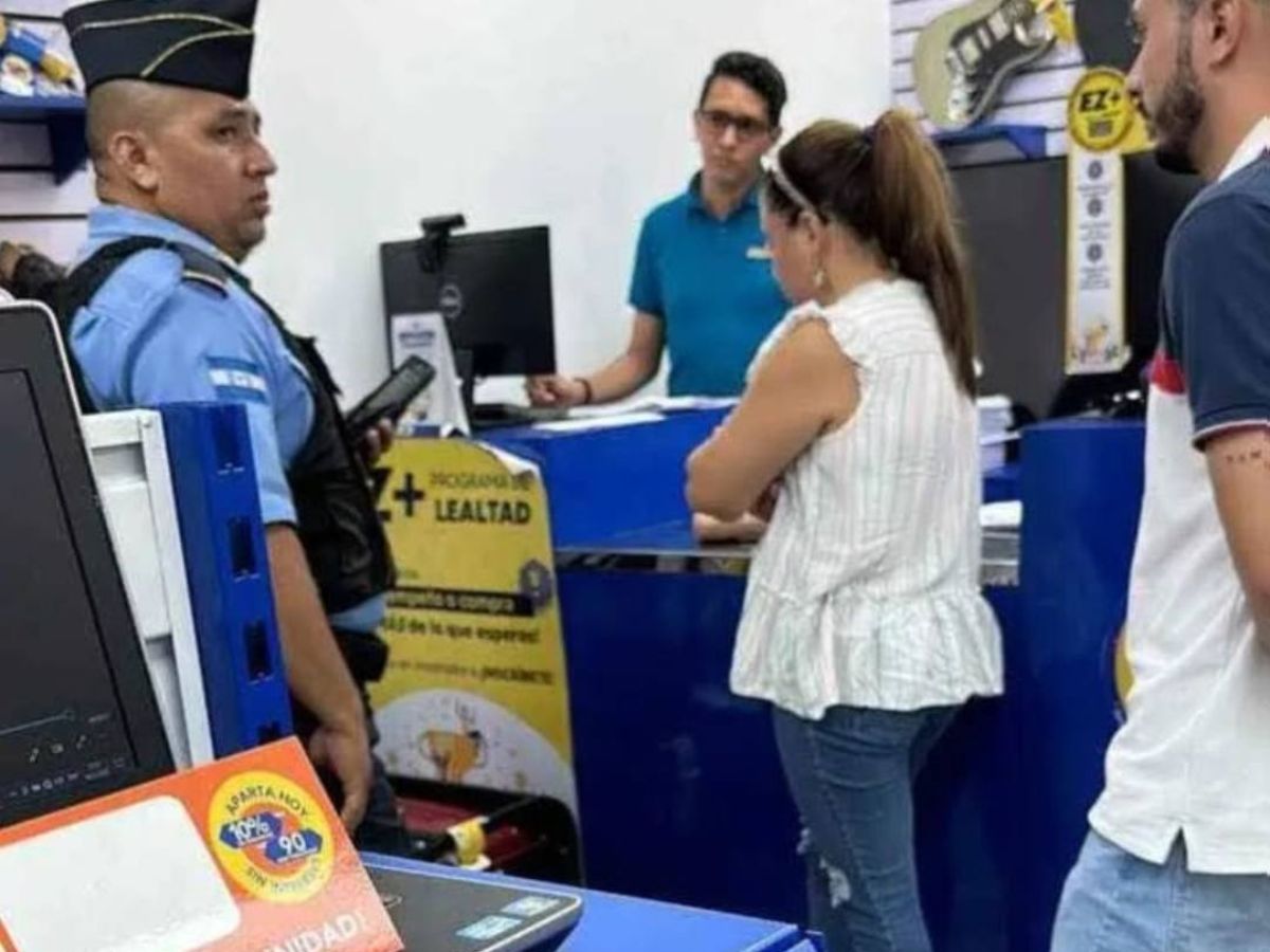 Estafadora Elisa María Flores Flores (2)