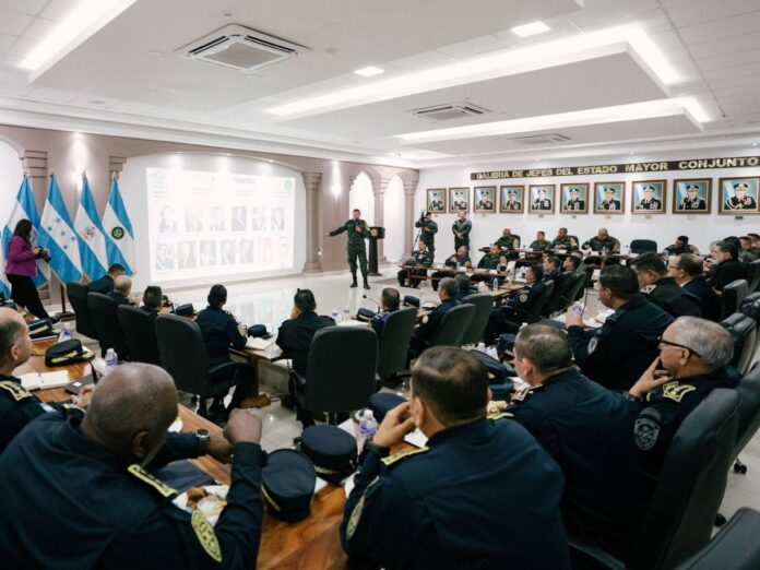 FFAA Policía Nacional Elecciones