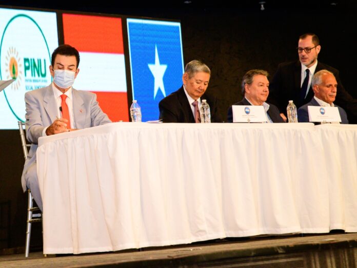 Firma presidenciables