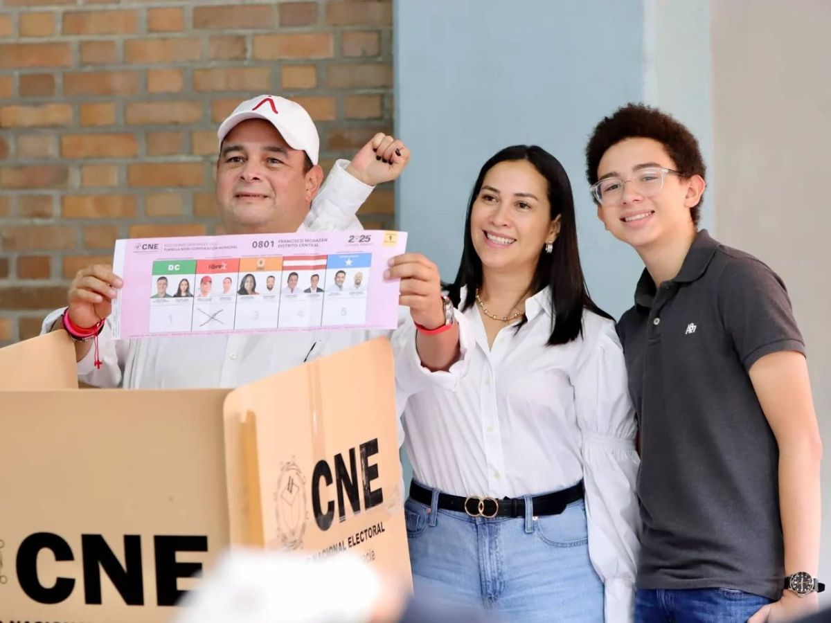 Jorge Aldana ejerce voto