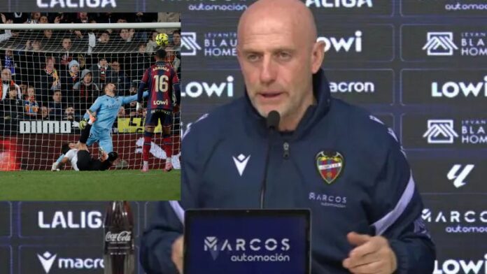 El técnico del Levante, Julián Calero, contó todo lo que tuvieron que hacer para que Kervin Arriaga jugará 20 minutos en el clásico valenciano.