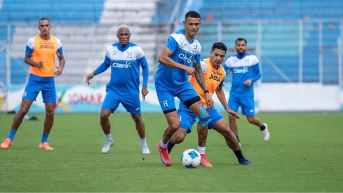 Kervin Arriaga es uno de los seleccionados que de ser amonestados contra Nicaragua, no estaría el 18 de noviembre ante Costa Rica.