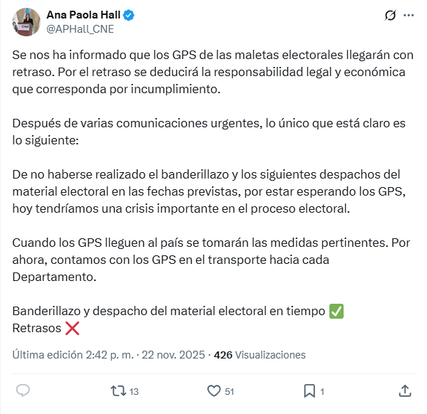 La consejera Hall en X