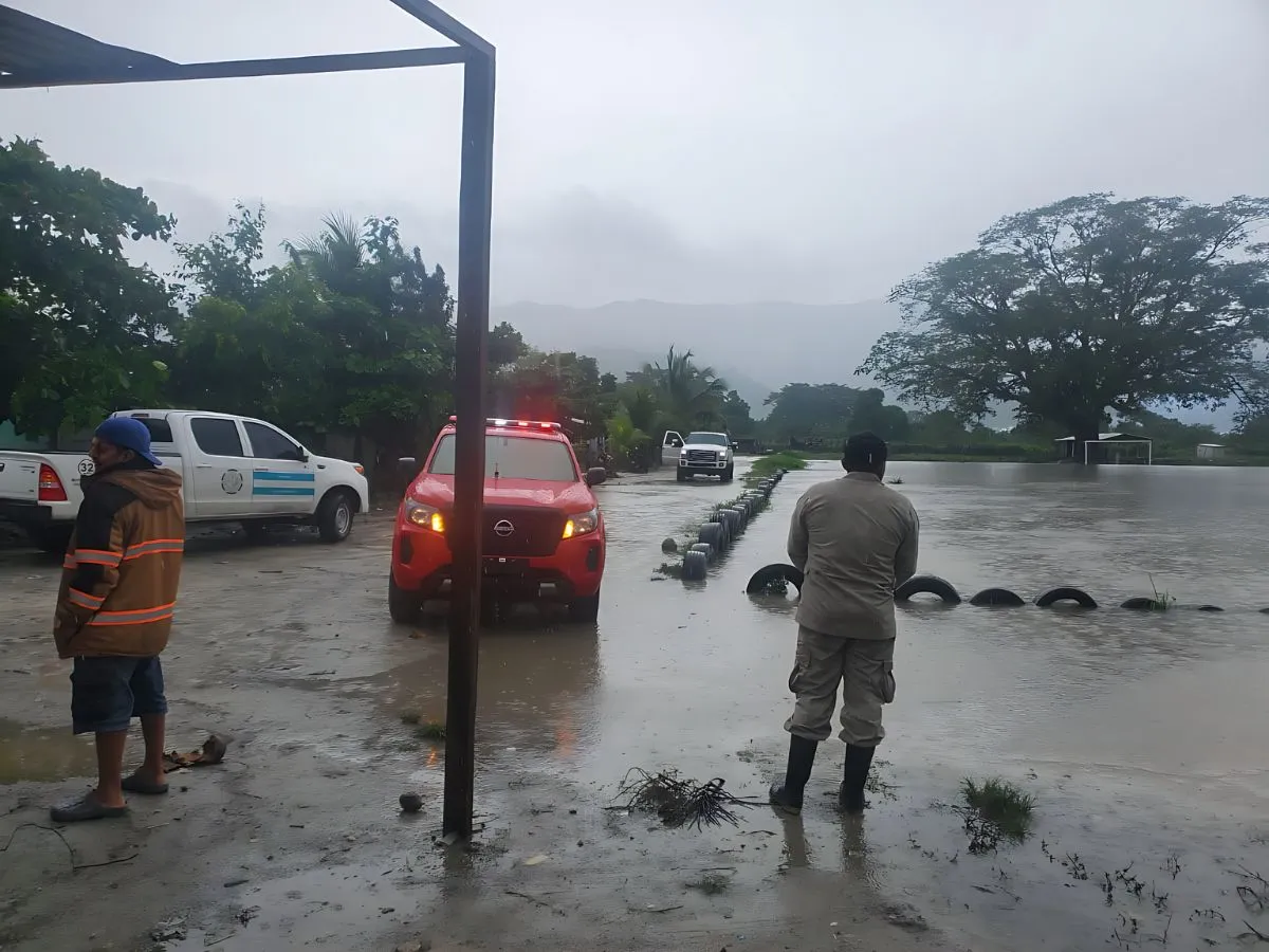Lluvias dejan más de 4 mil afectados 
