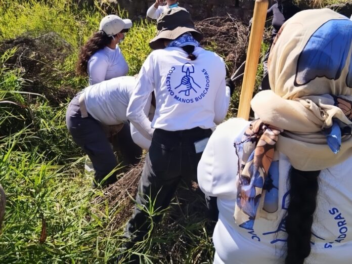 456 bolsas con restos humanos se han encontrado cerca de estadio mexicano donde se jugará mundial