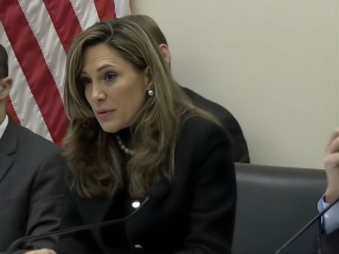 Maria-Salazar-audiencia