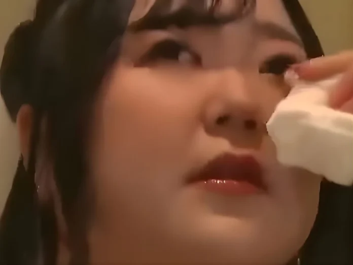 Mujer casada con hombre de ChatGPT