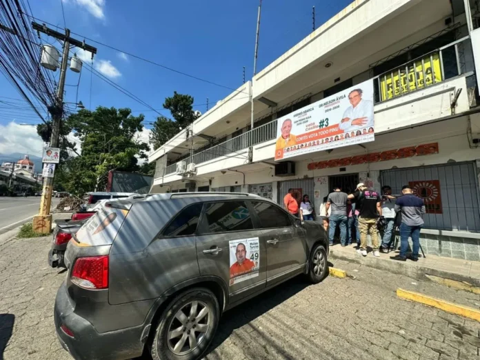 Roban material de informática de las instalaciones del PINU